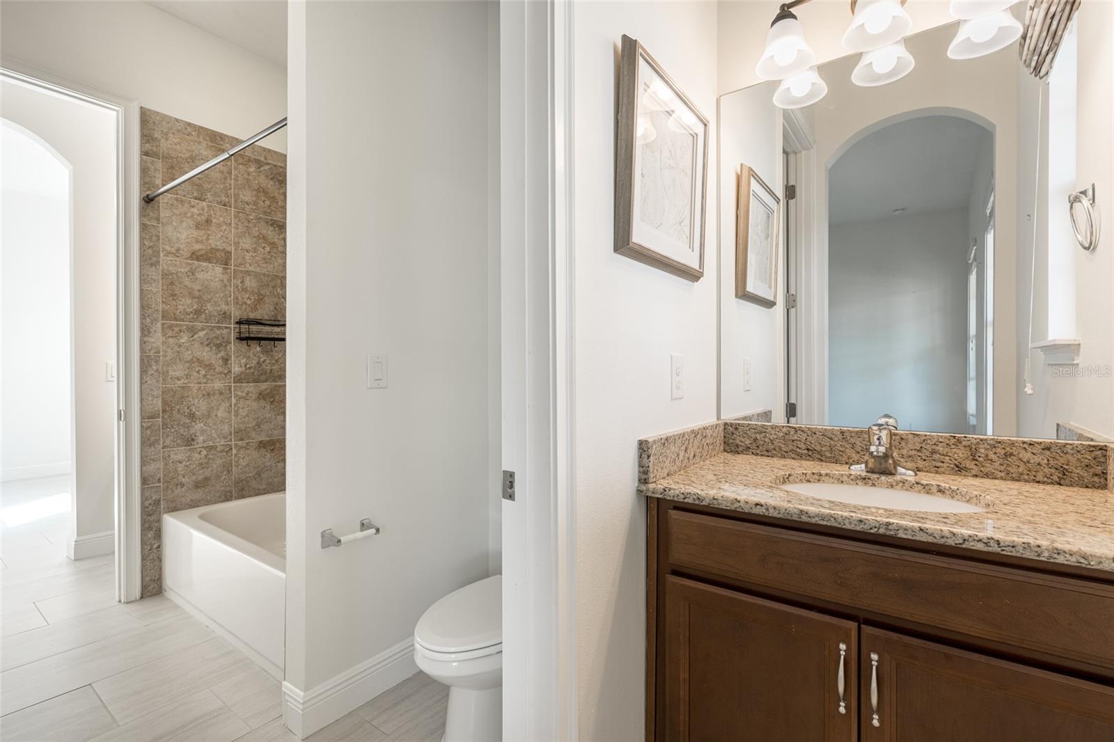 4703 TOBERMORY WAY — photo 32
