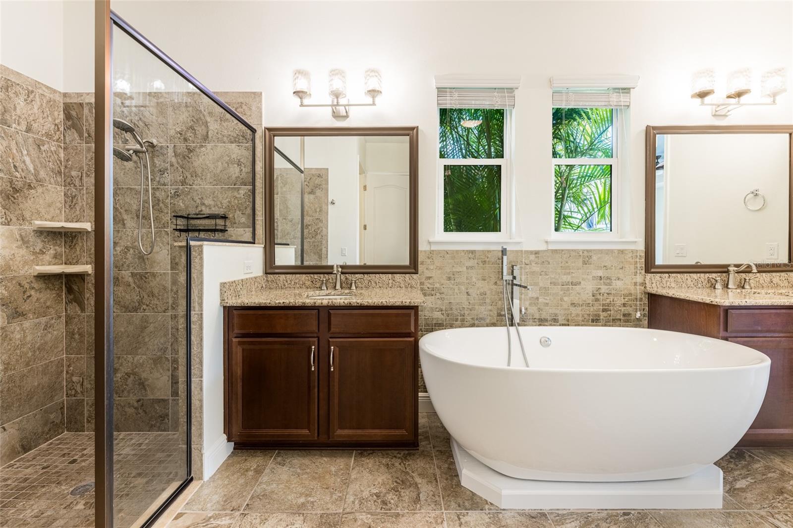 4703 TOBERMORY WAY — photo 24
