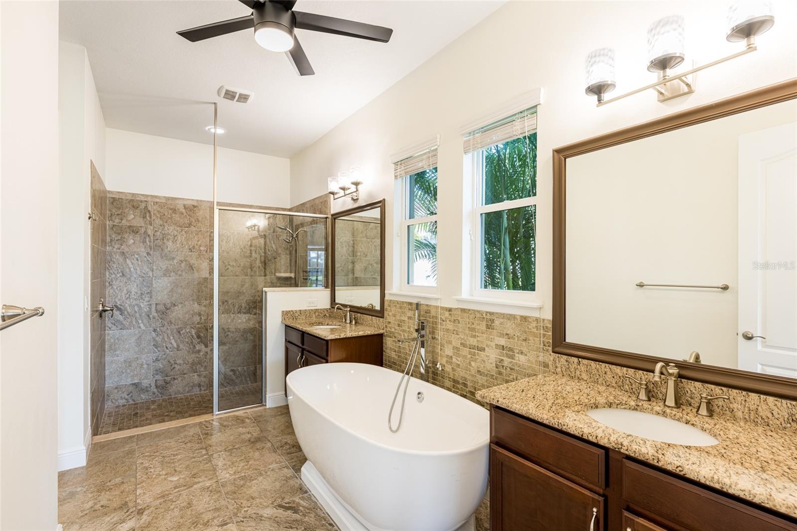4703 TOBERMORY WAY — photo 23