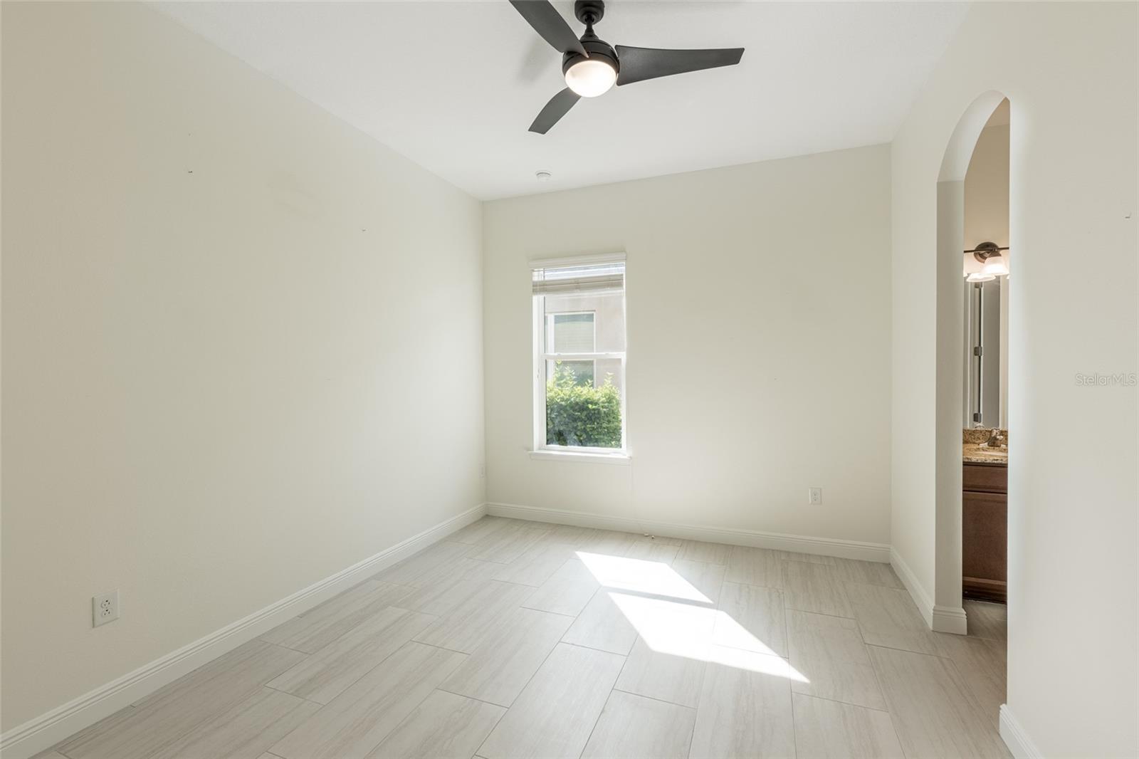 4703 TOBERMORY WAY — photo 29