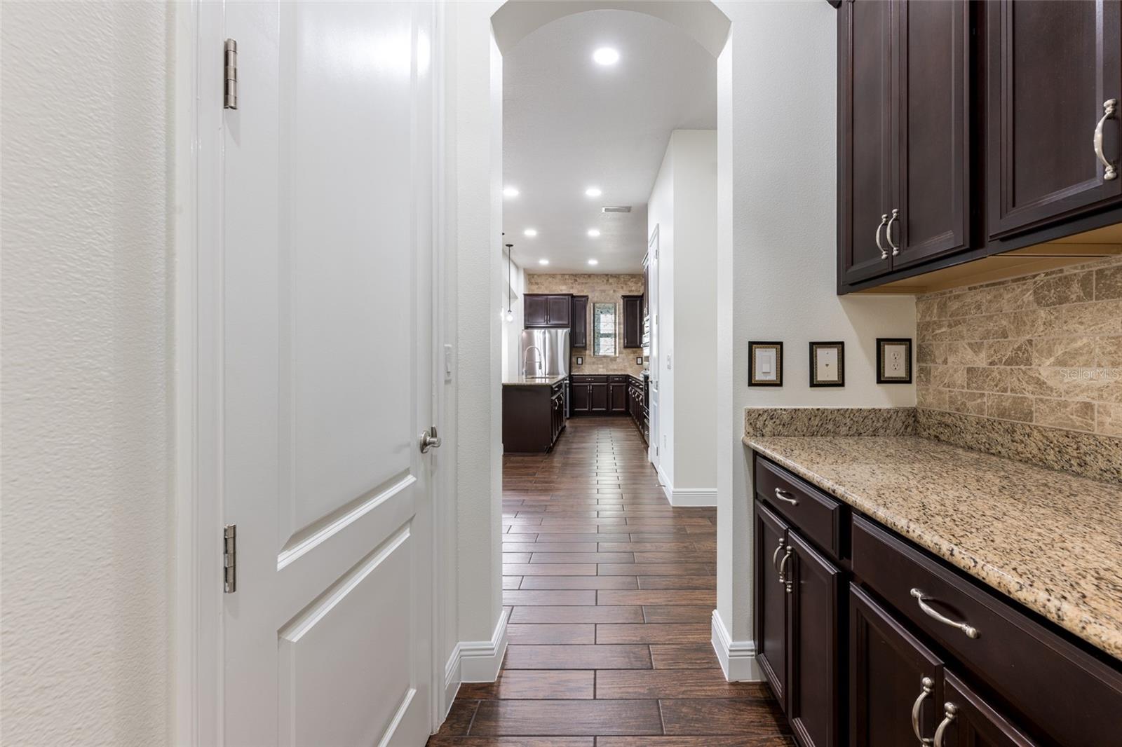 4703 TOBERMORY WAY — photo 17