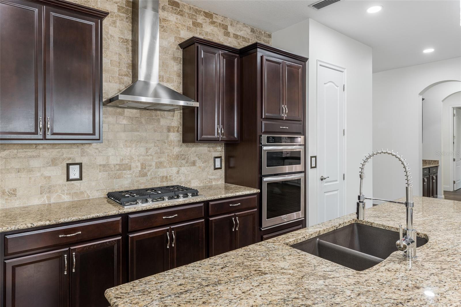 4703 TOBERMORY WAY — photo 15