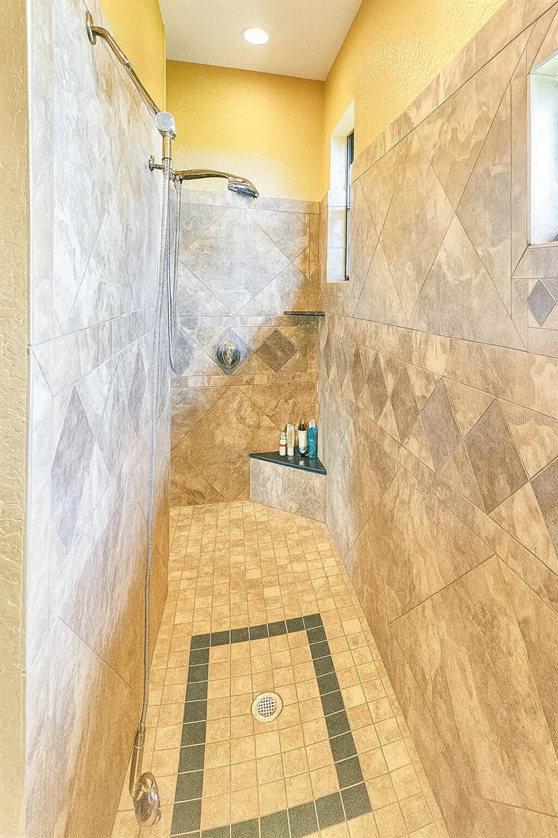135 TINA ISLAND DR — photo 14