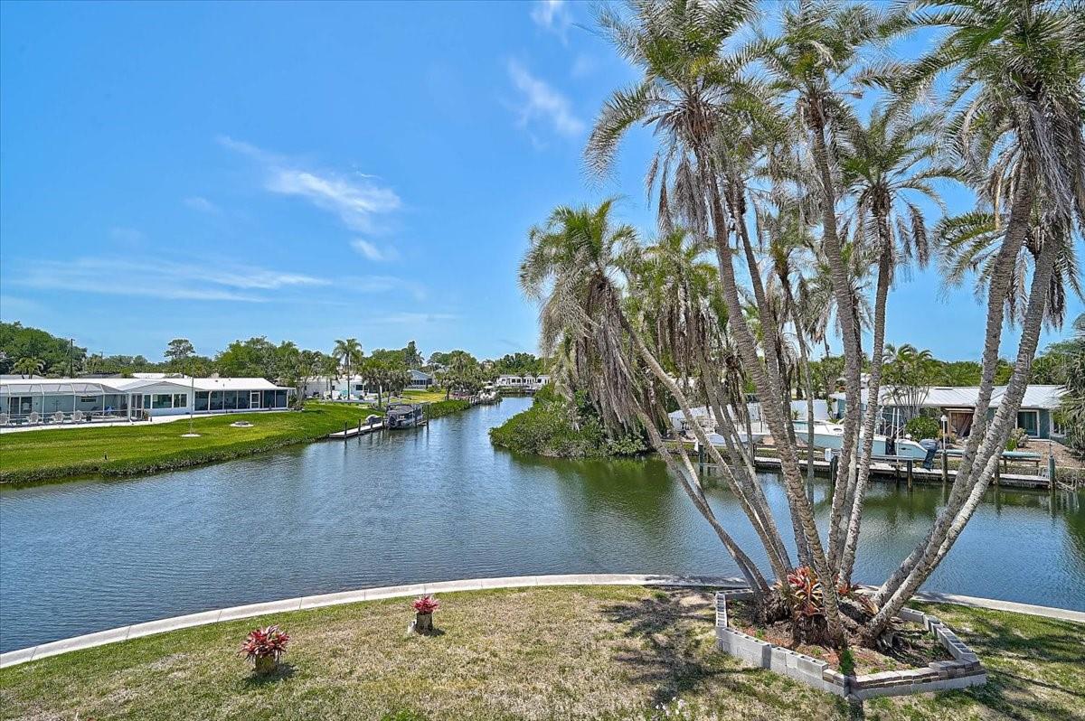 135 TINA ISLAND DR — photo 23