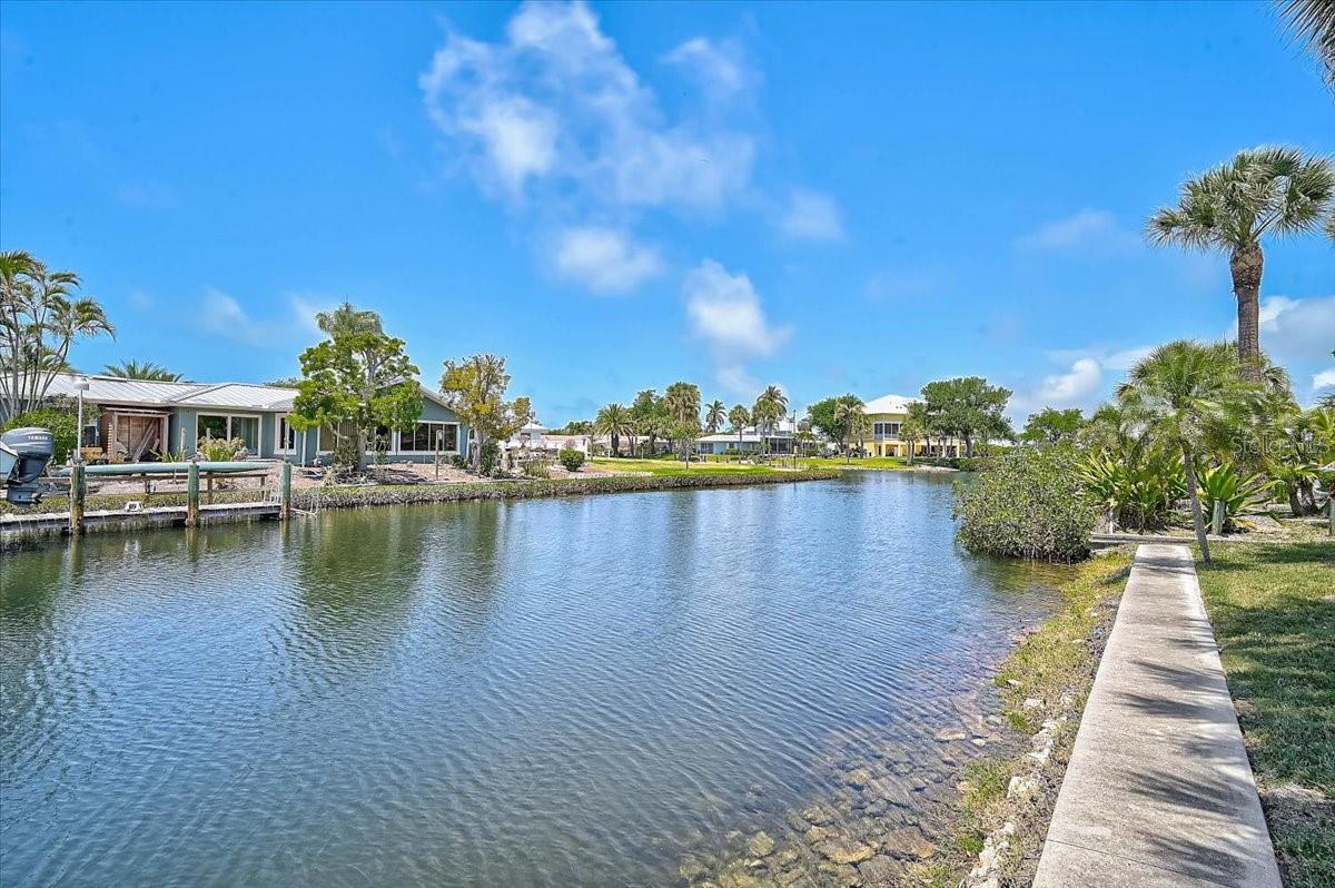 135 TINA ISLAND DR — photo 34