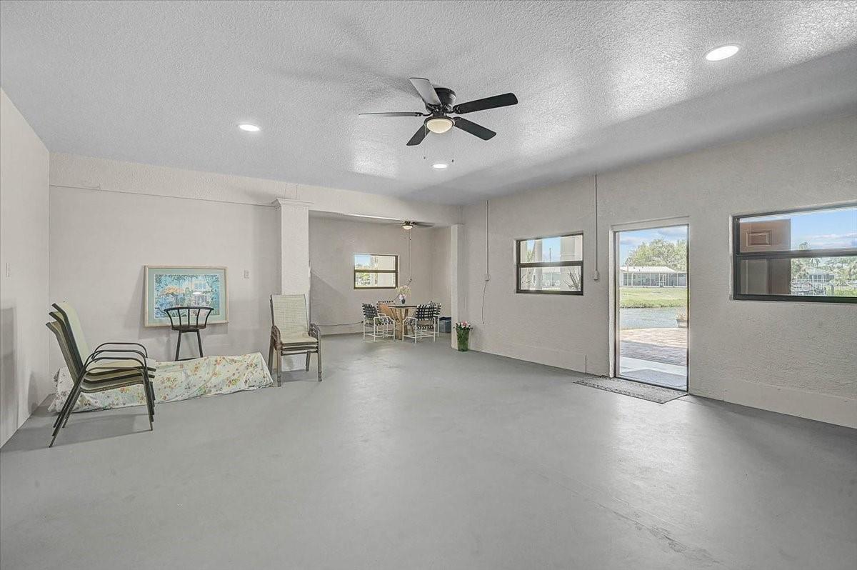 135 TINA ISLAND DR — photo 26