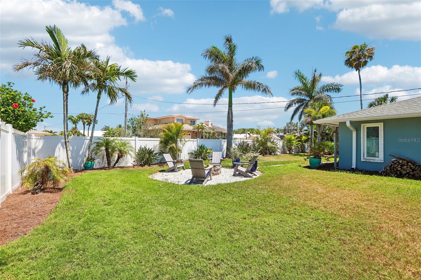 3203 HIBISCUS DR W — photo 52
