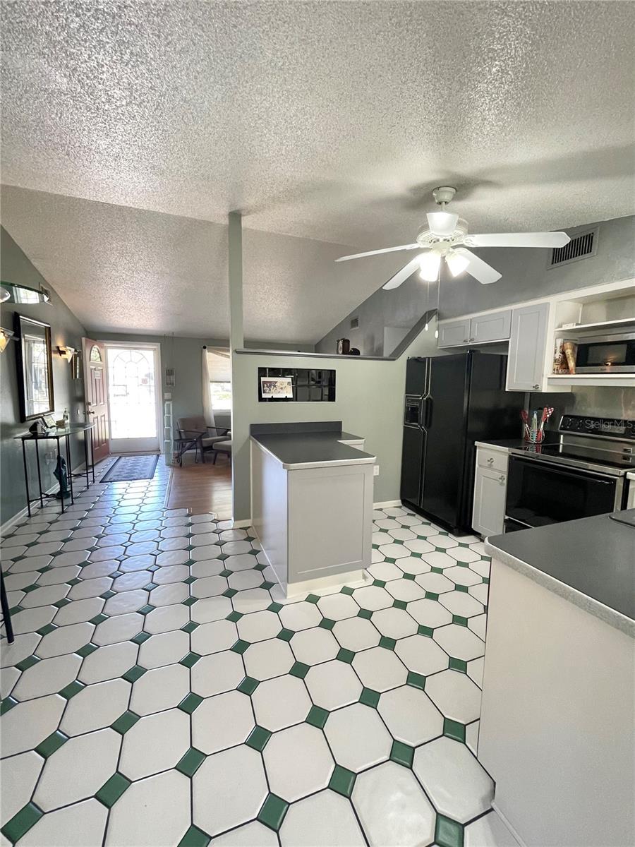 6944 LARCHMONT AVE — photo 6