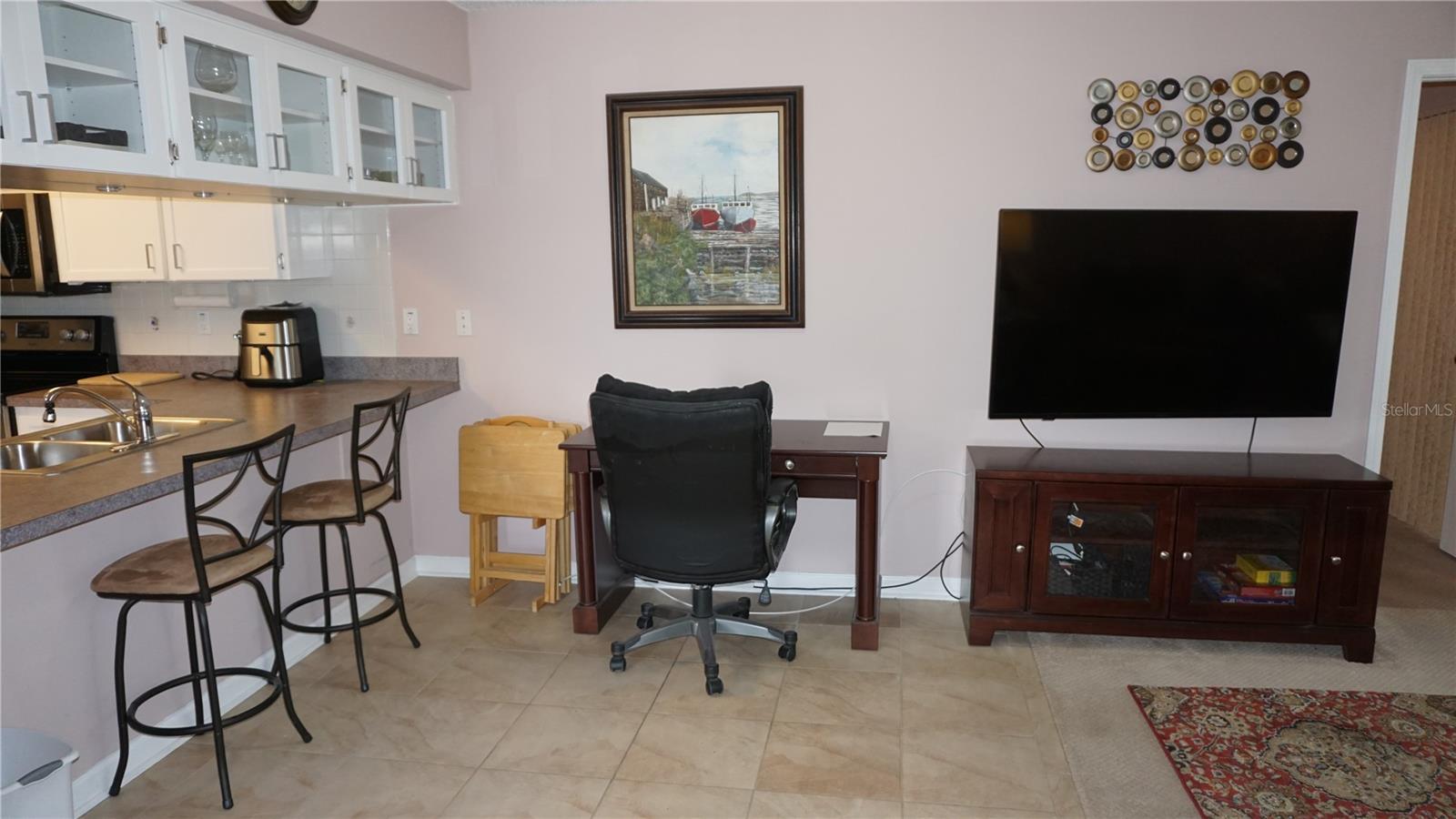 7713 HILLSIDE CT #203 — photo 9
