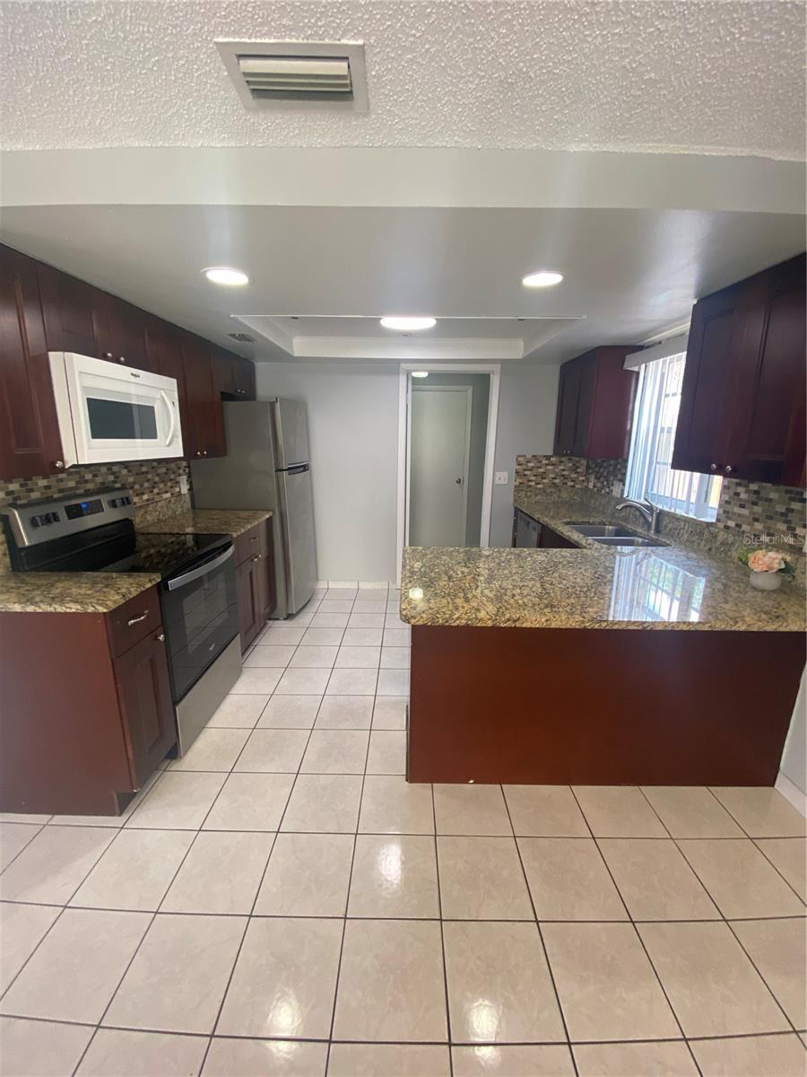 12703 ALIDA PL — photo 3