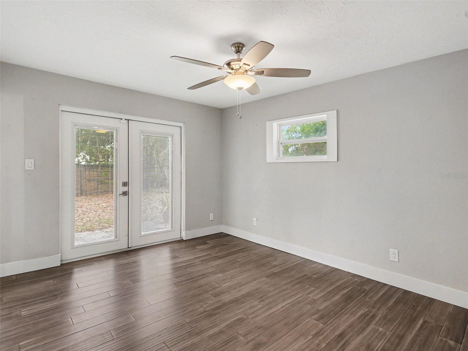 2746 HIBISCUS ST — photo 29