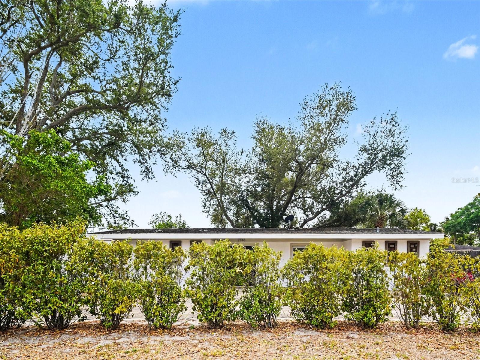2746 HIBISCUS ST — photo 32