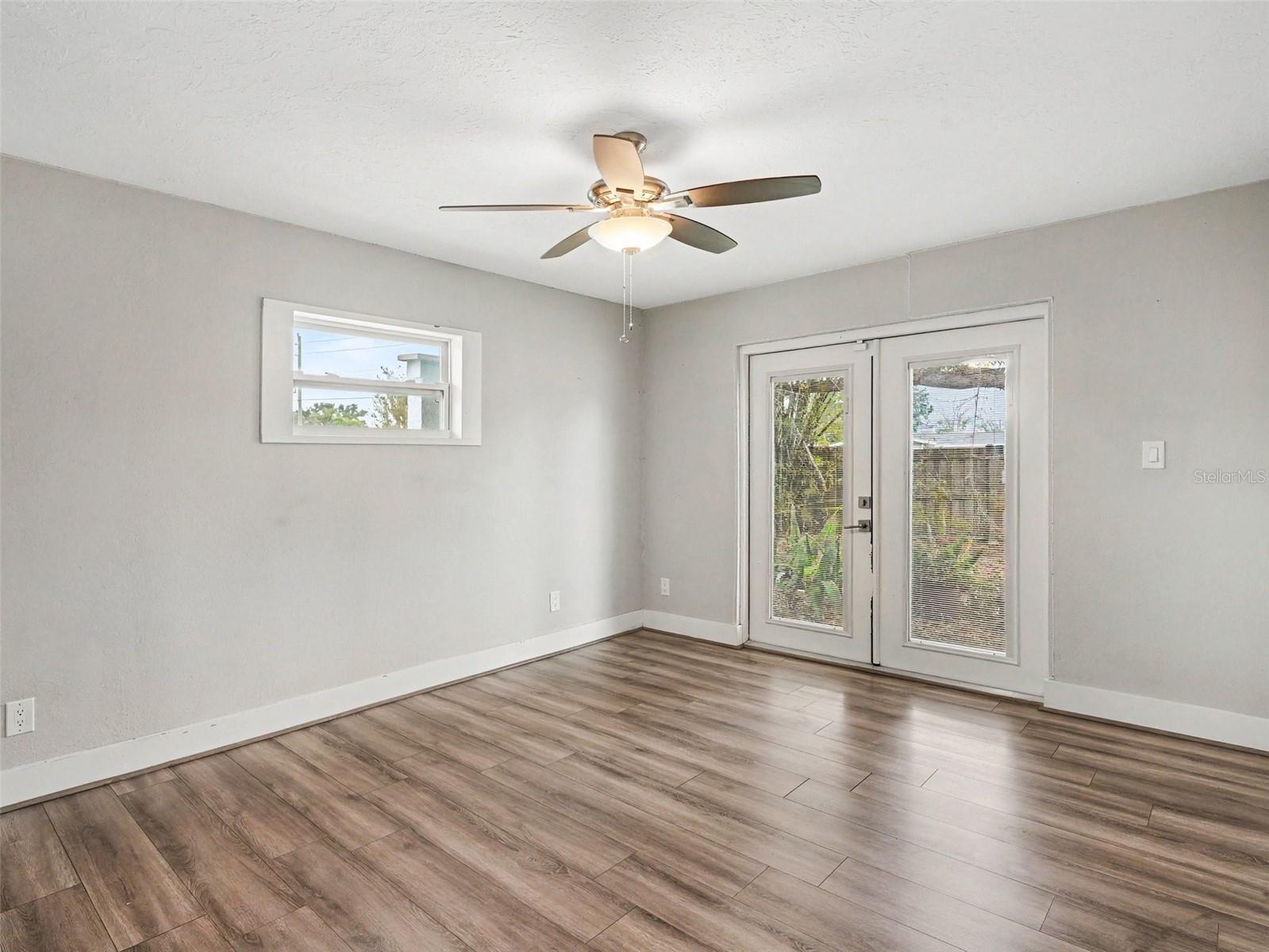 2746 HIBISCUS ST — photo 28