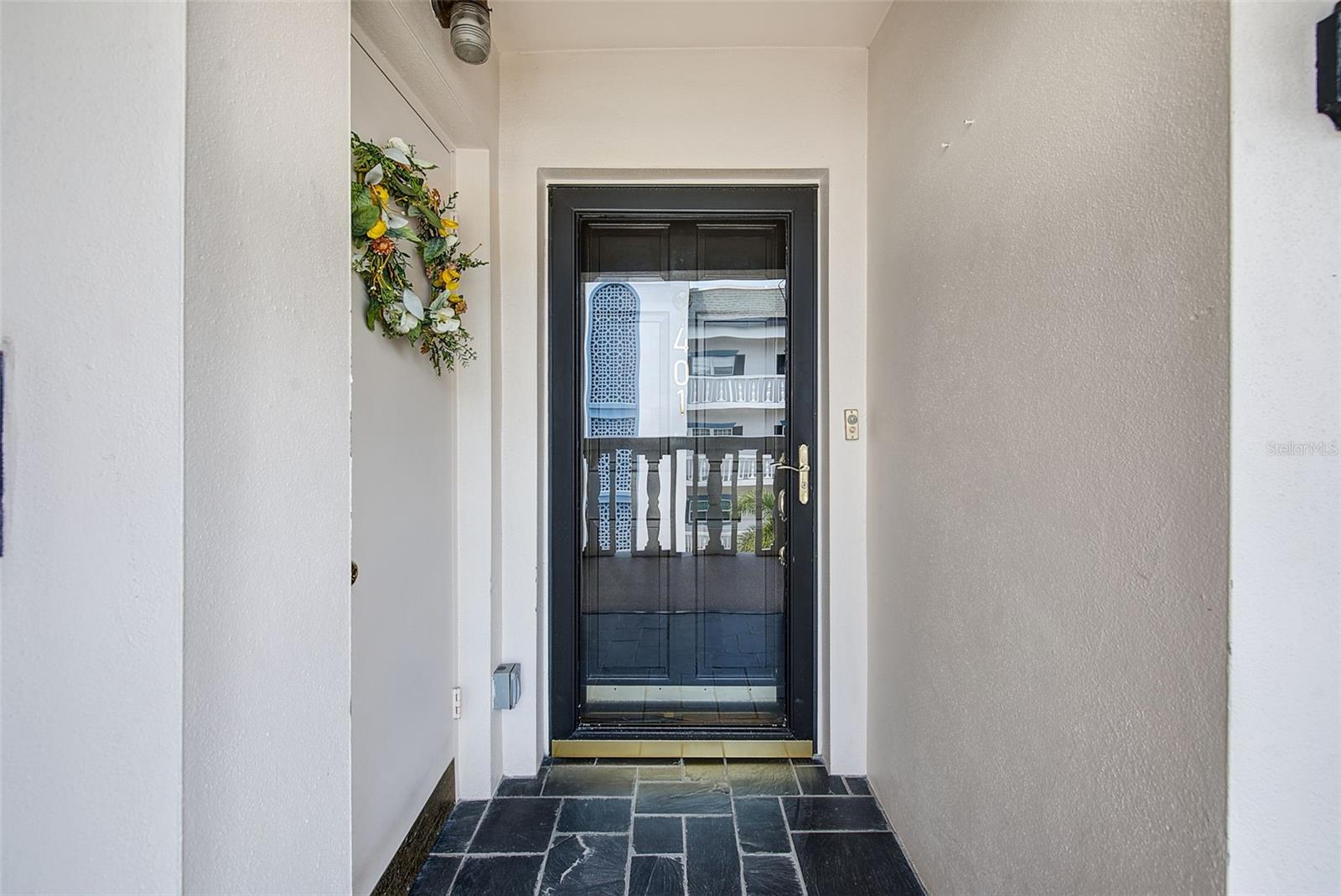 131 BLUFF VIEW DR #401 — photo 2