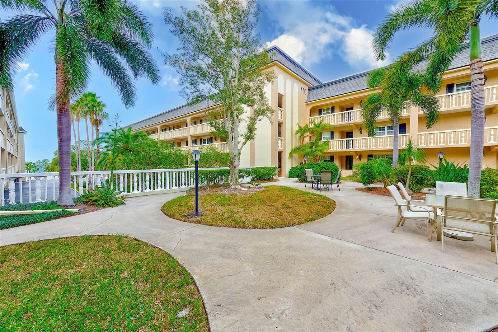 131 BLUFF VIEW DR #401 — photo 40