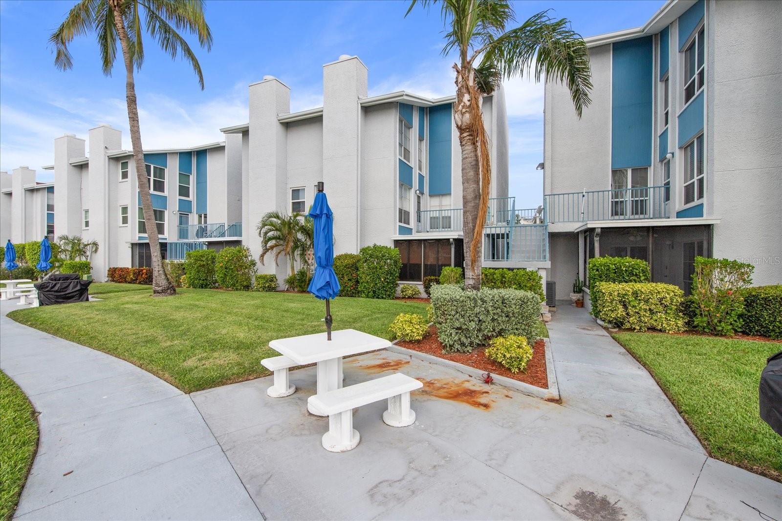 179 MEDALLION BLVD #H — photo 30