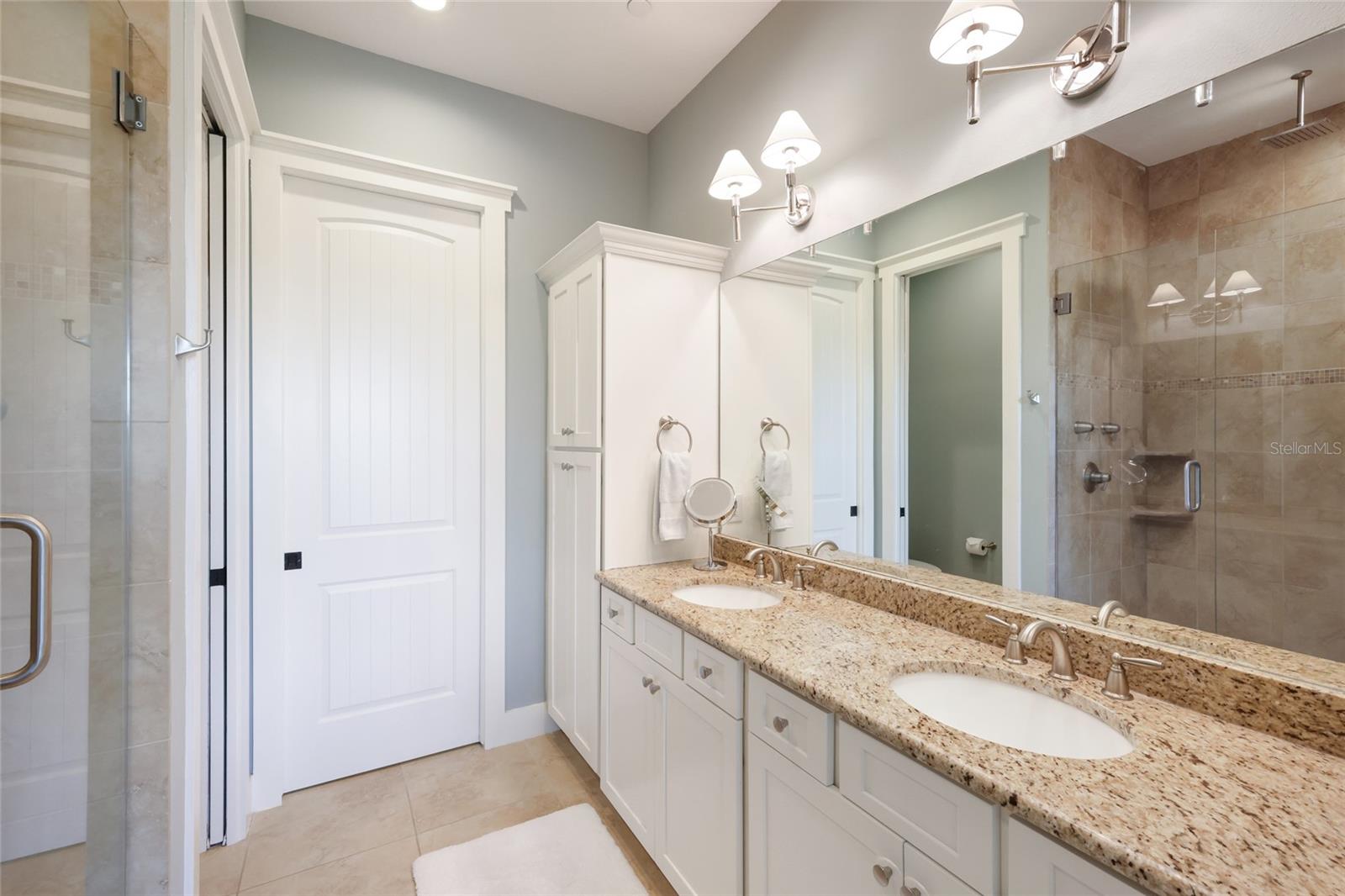 258 SAPPHIRE LAKE DR #202 — photo 21