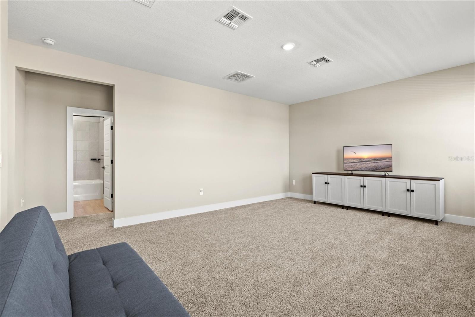 506 SUN CHASER DR — photo 37