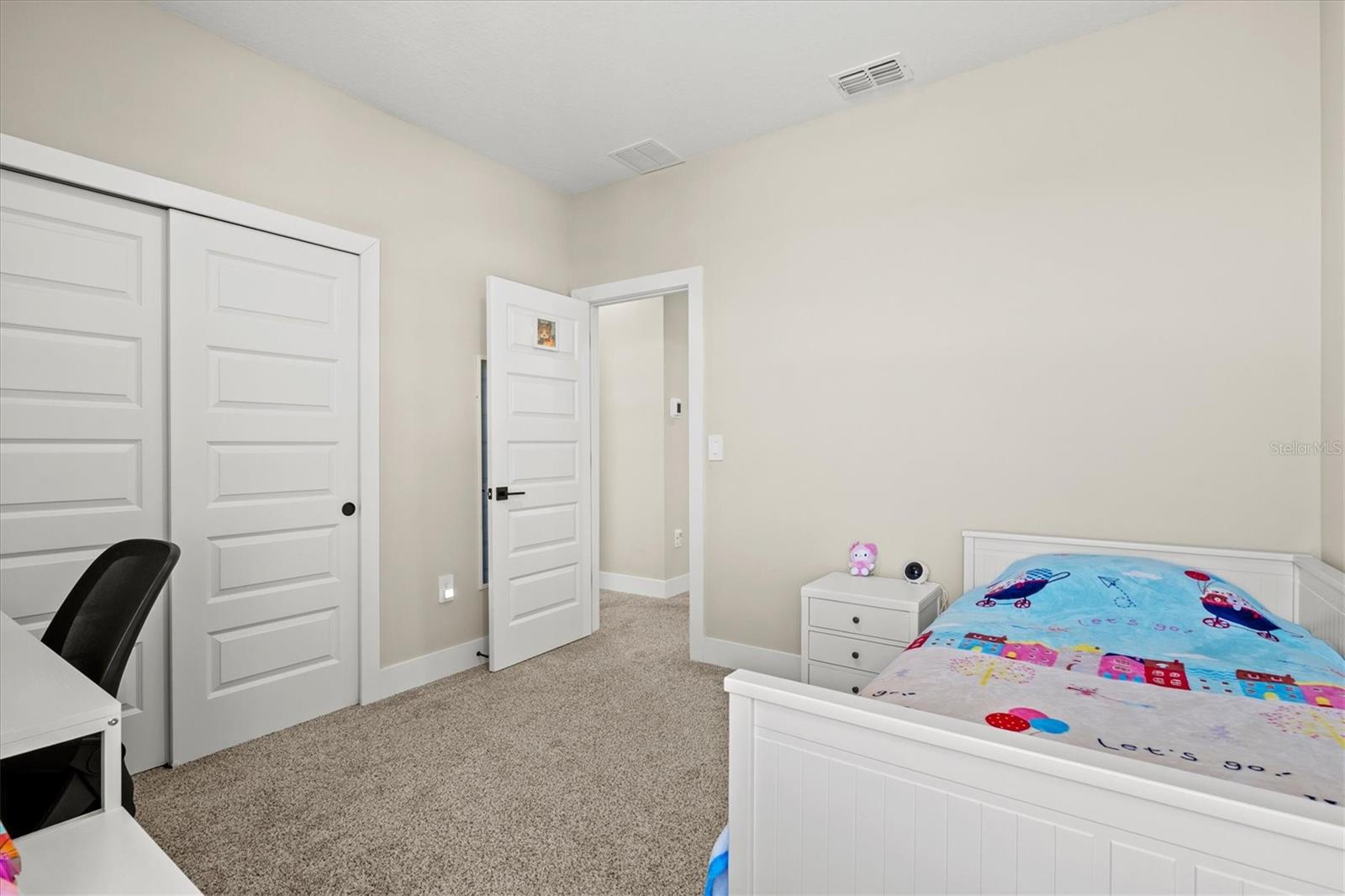 506 SUN CHASER DR — photo 46
