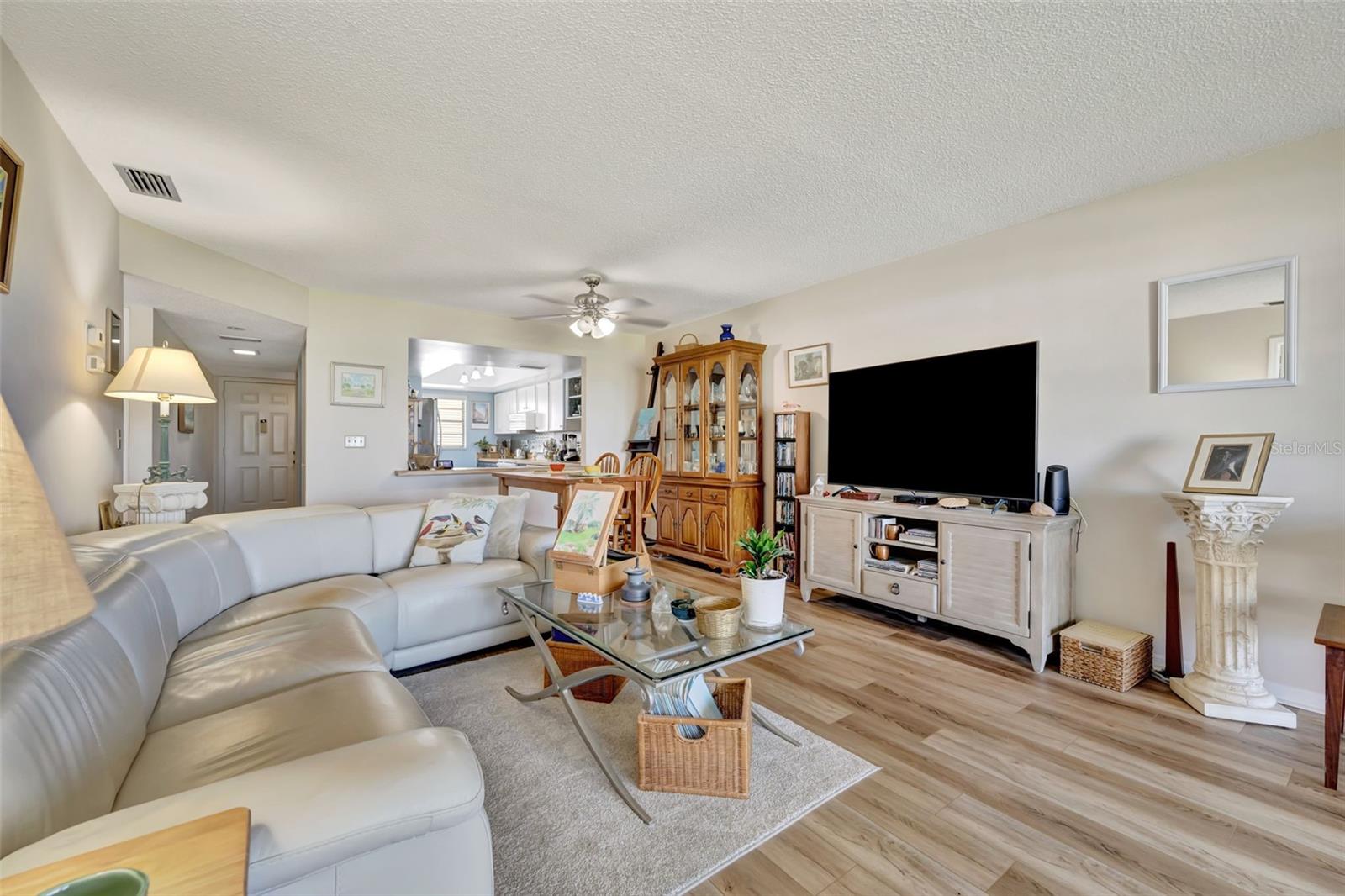 4835 INDEPENDENCE DR — photo 11