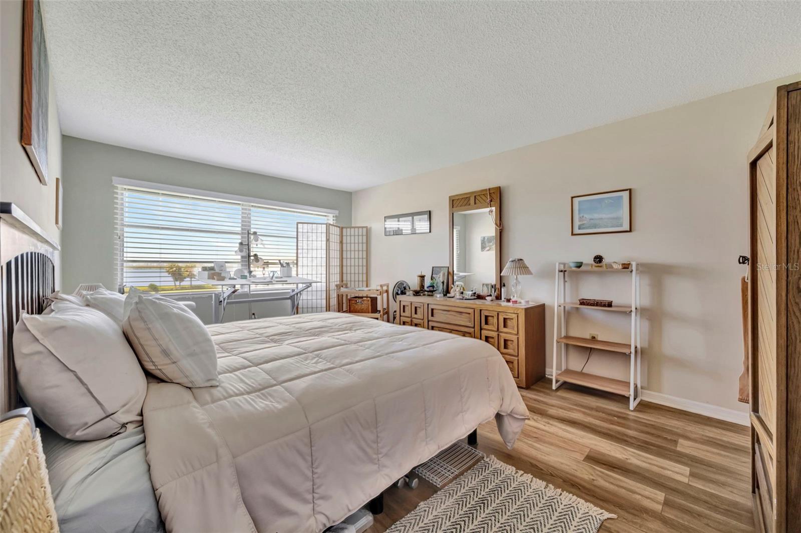 4835 INDEPENDENCE DR — photo 15