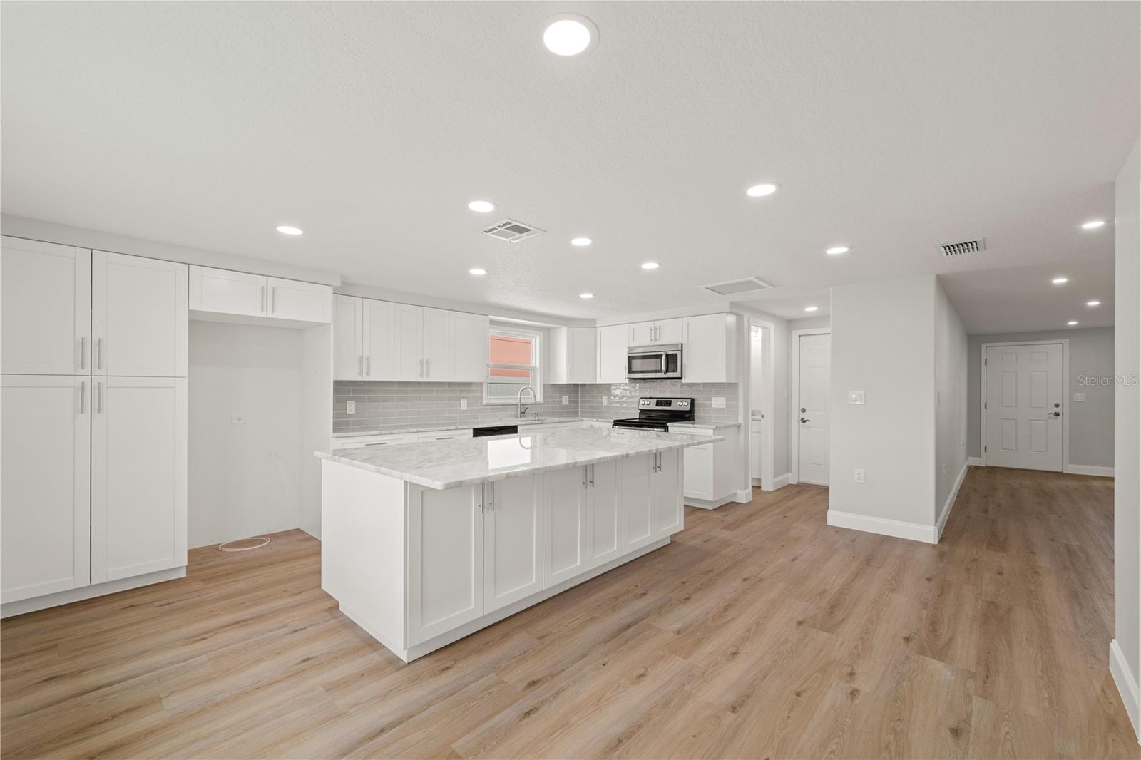 6617 HARBOR DR — photo 11