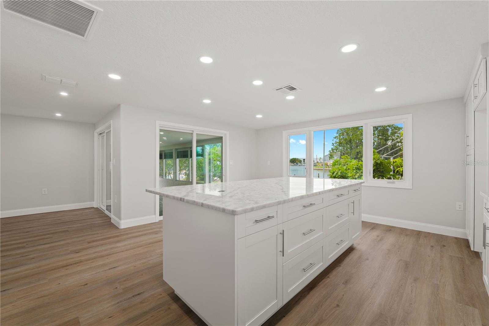 6617 HARBOR DR — photo 14