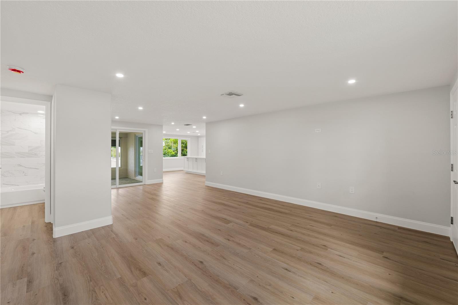 6617 HARBOR DR — photo 6