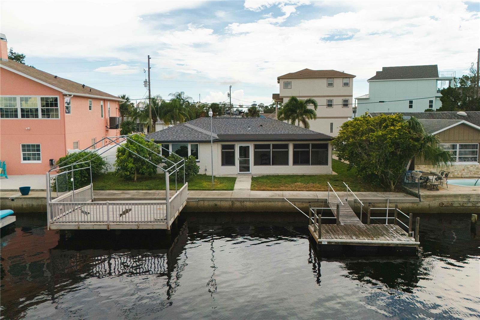 6617 HARBOR DR — photo 32