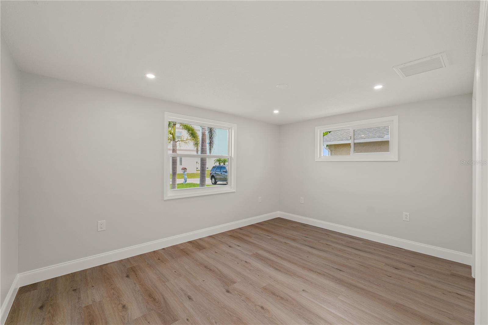 6617 HARBOR DR — photo 17