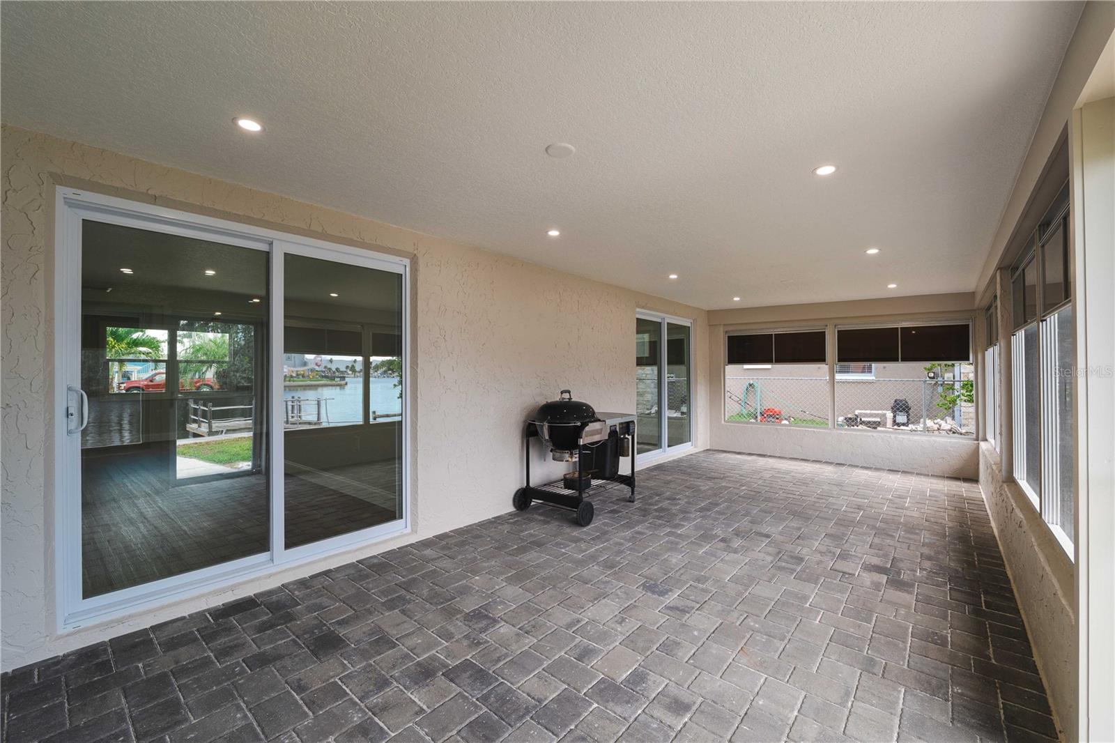 6617 HARBOR DR — photo 24