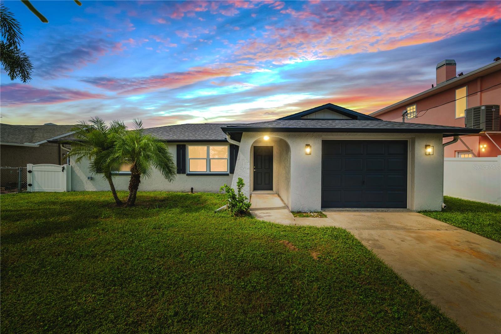 6617 HARBOR DR — photo 3