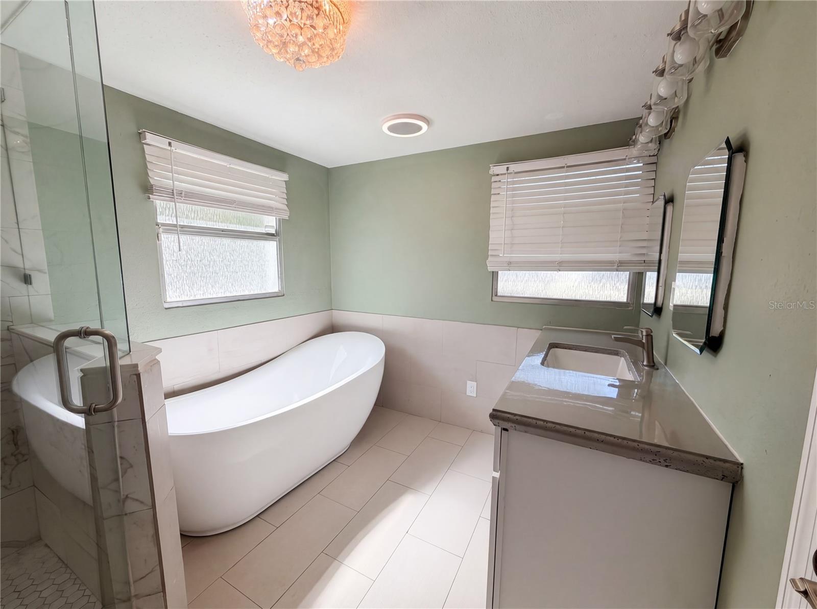 2905 E CHELSEA ST — photo 14