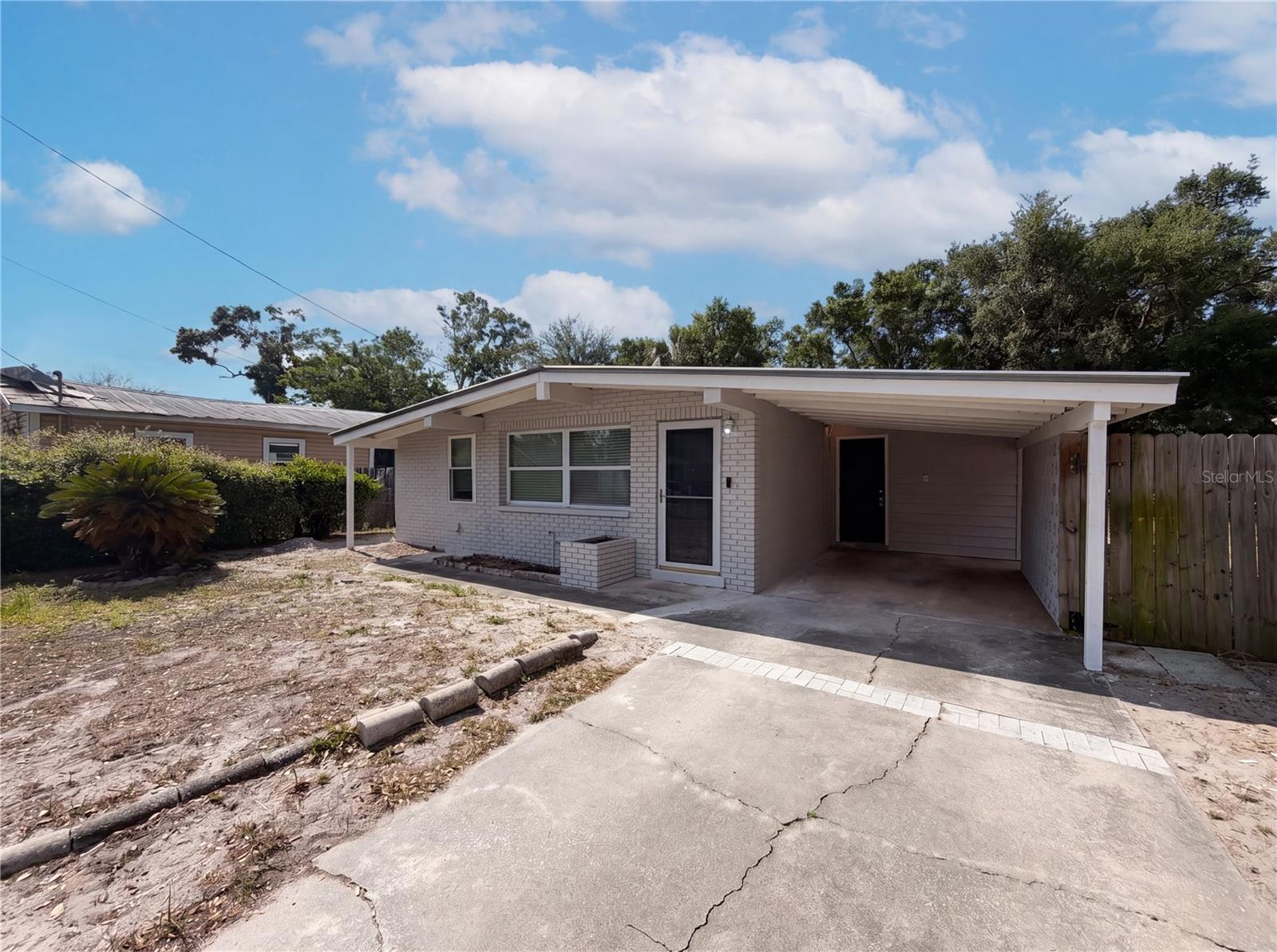 2905 E CHELSEA ST — photo 19