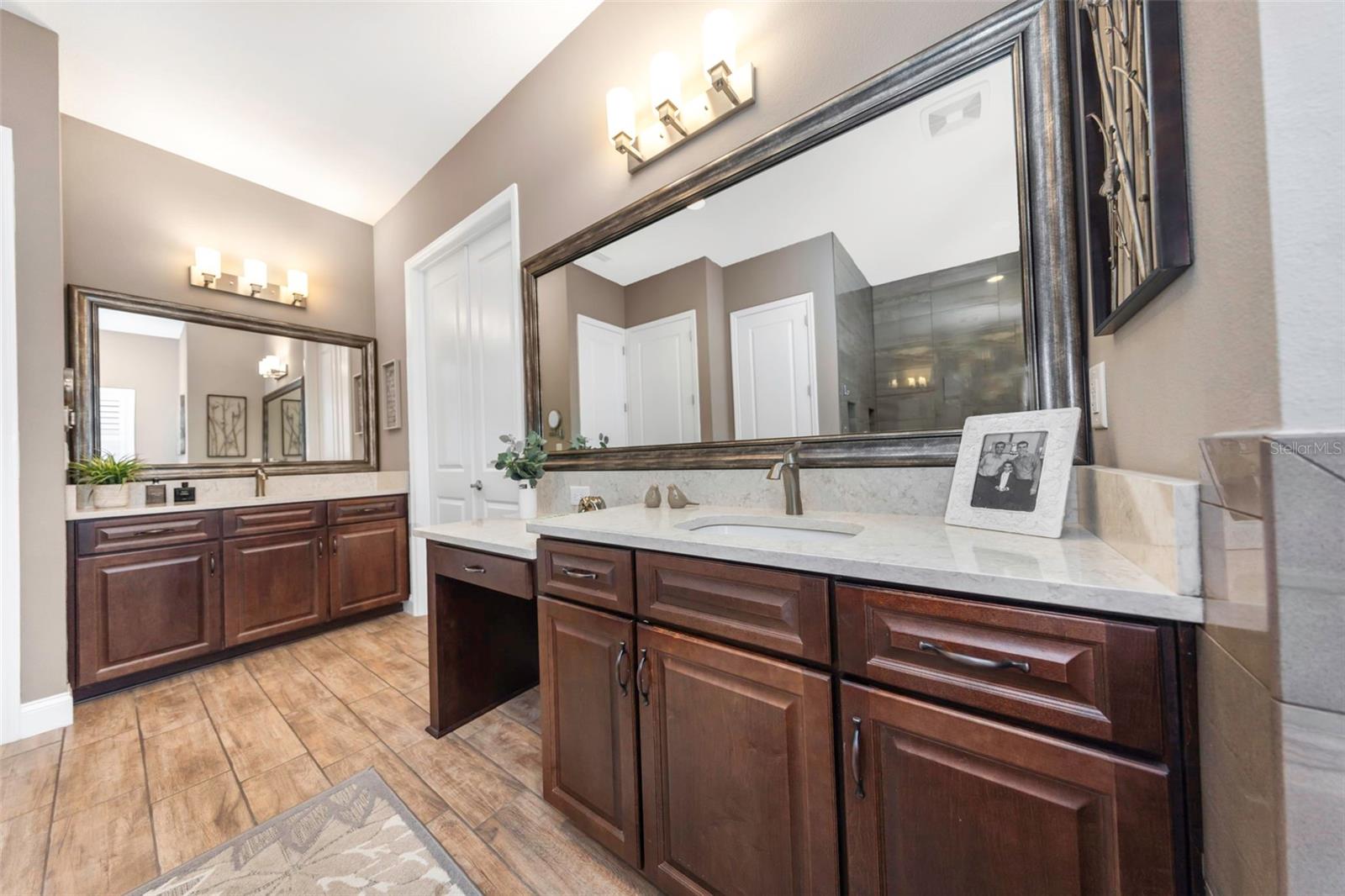4042 WOODLAND RETREAT BLVD — photo 62