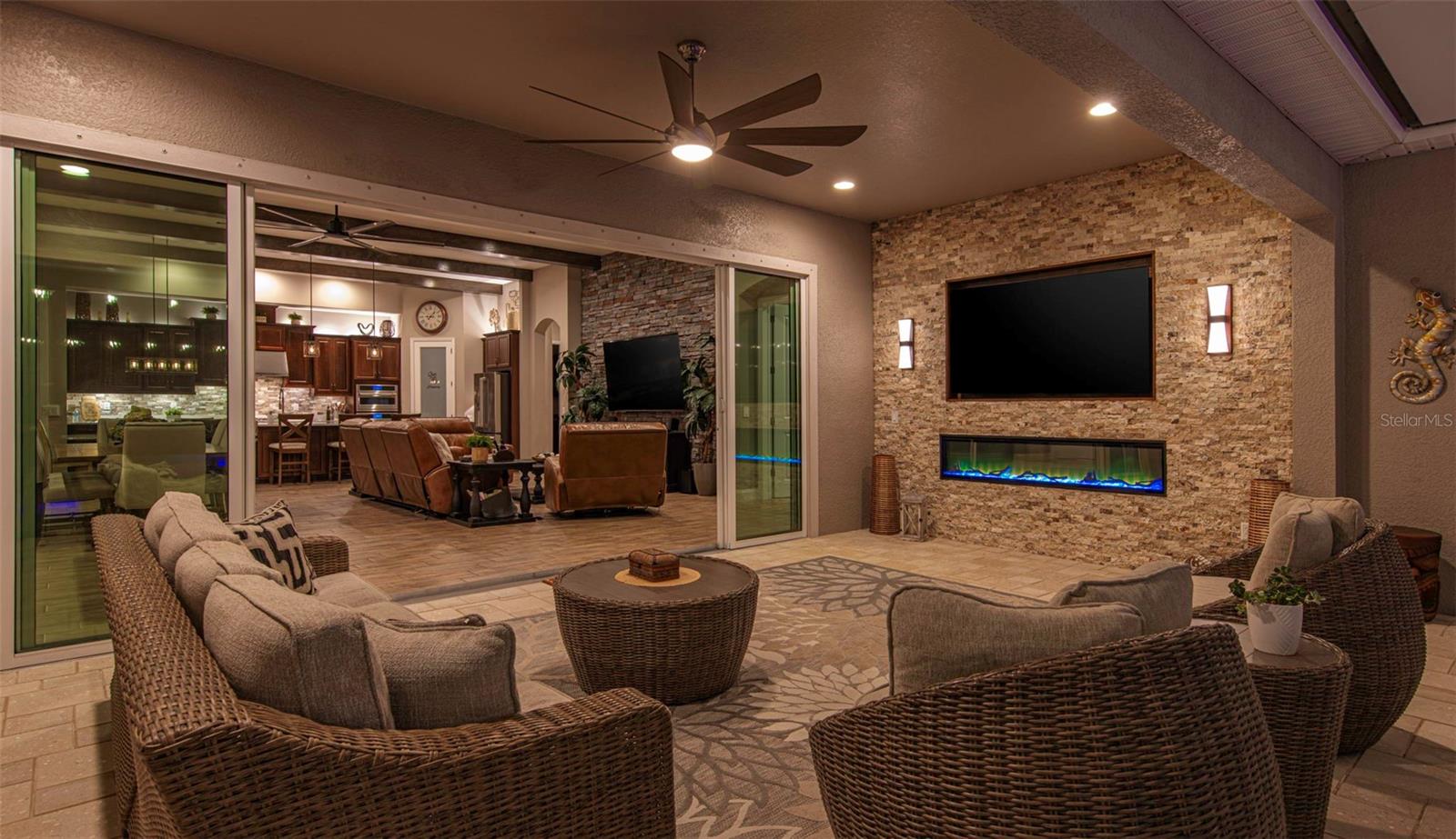 4042 WOODLAND RETREAT BLVD — photo 32