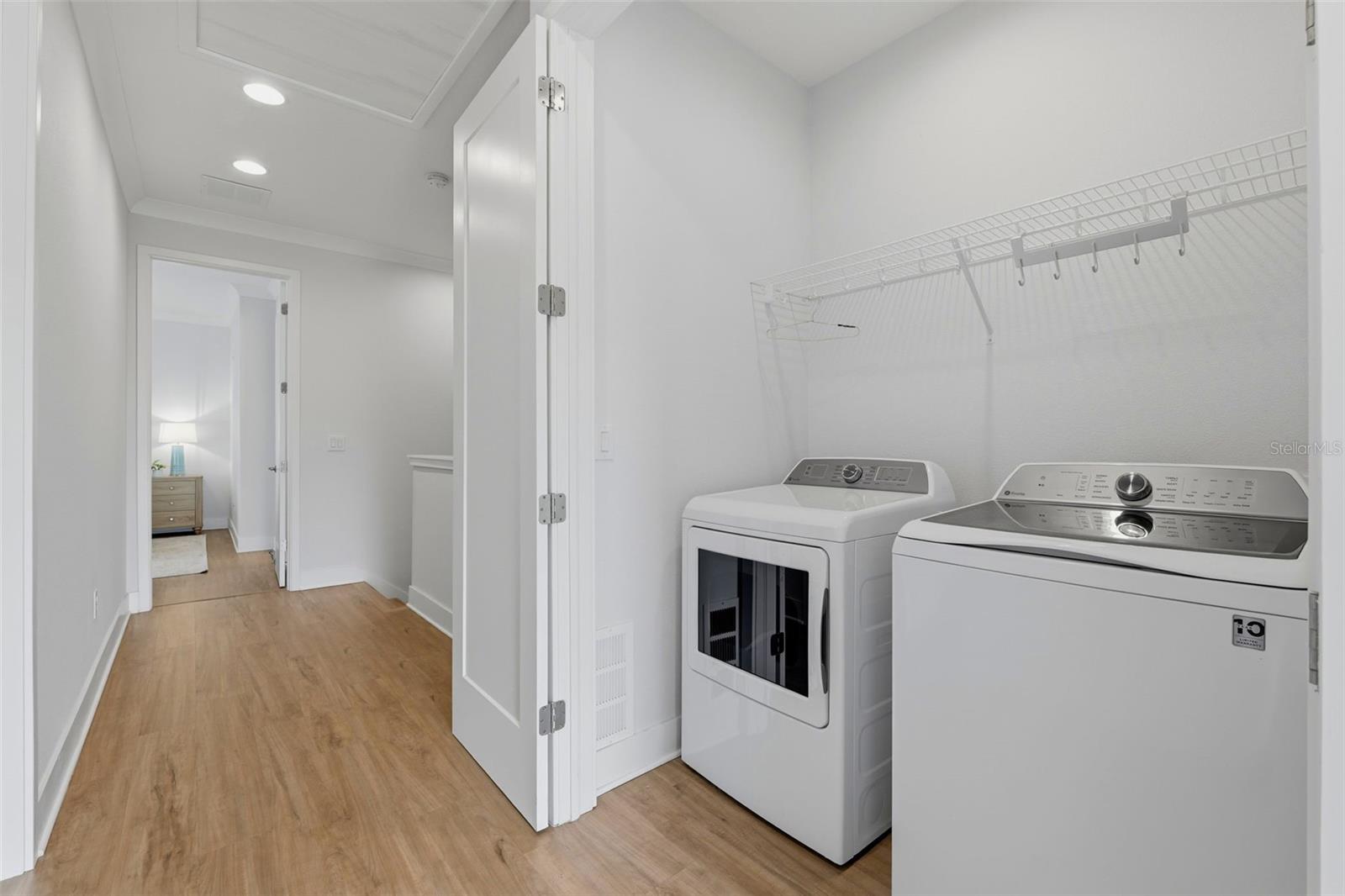 946 HIGHLAND AVE #16 — photo 32