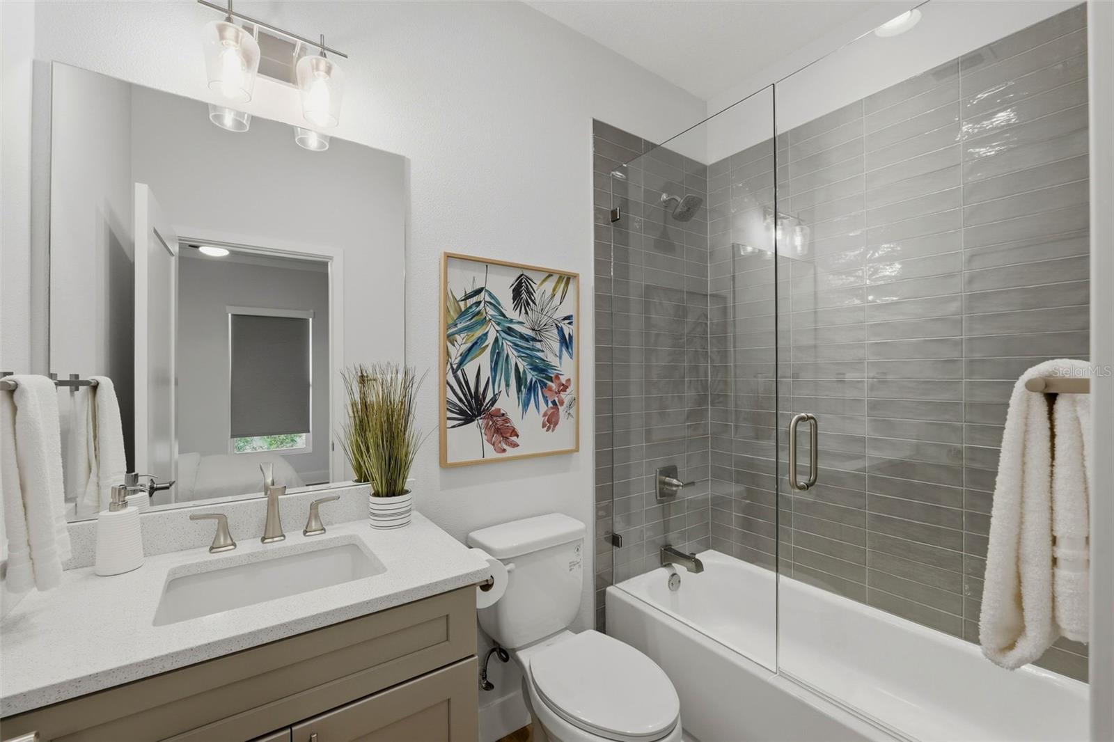 946 HIGHLAND AVE #16 — photo 25
