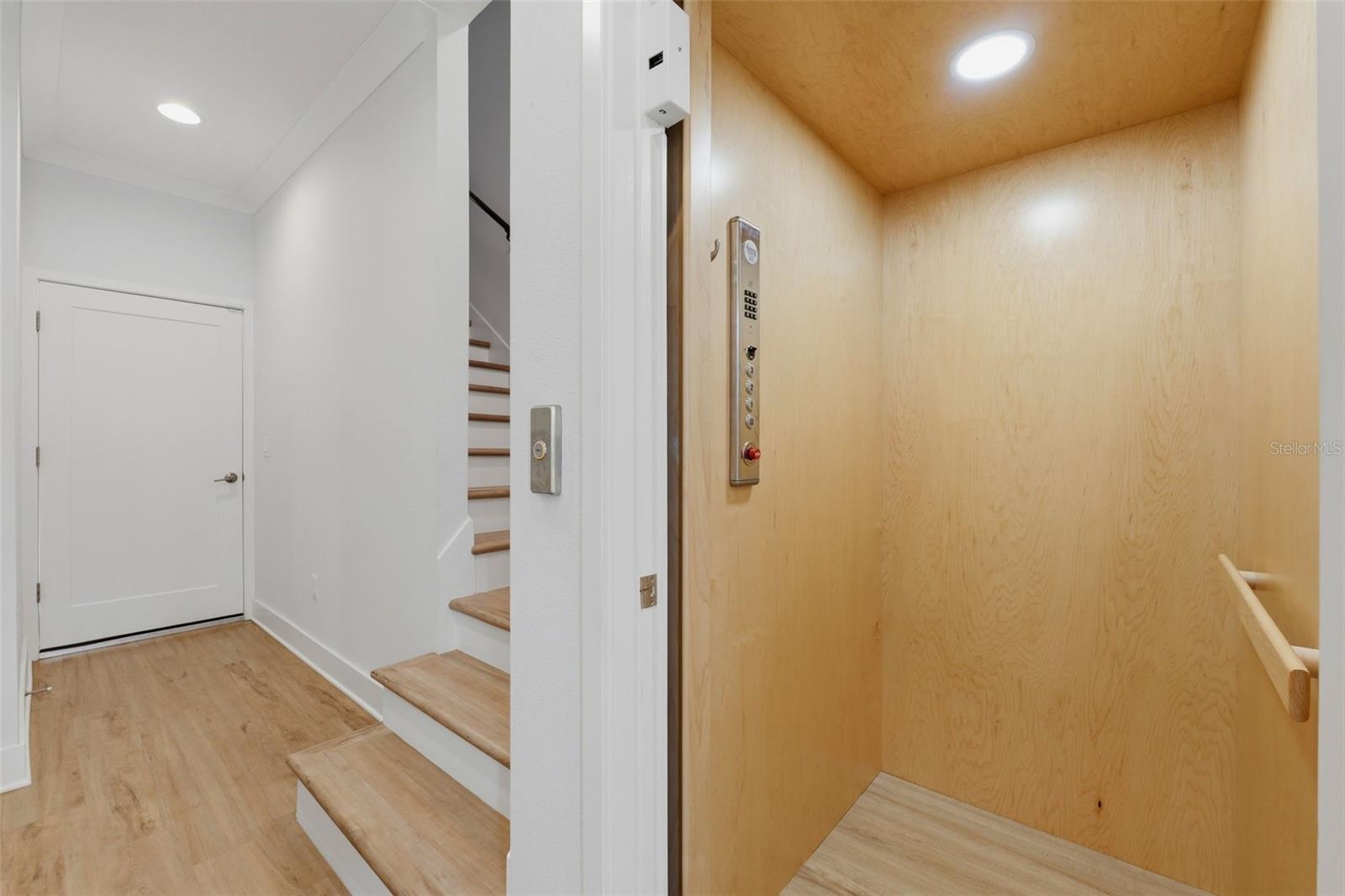 946 HIGHLAND AVE #16 — photo 5