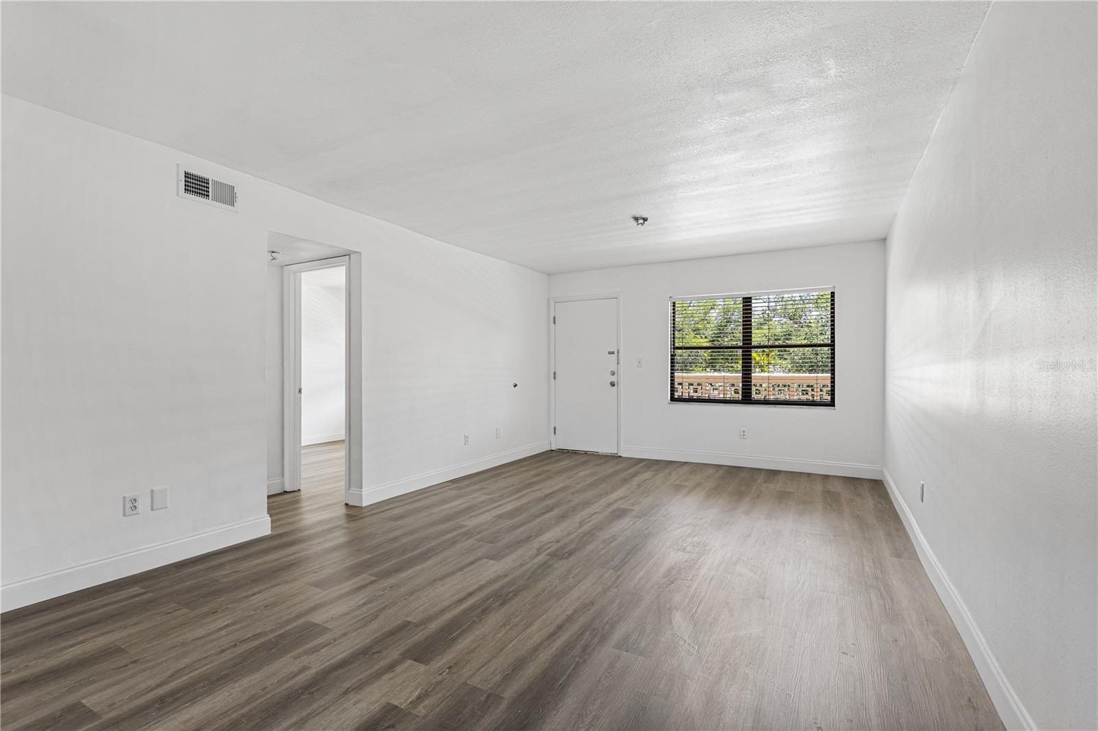 5080 LOCUST ST NE #322 — photo 5