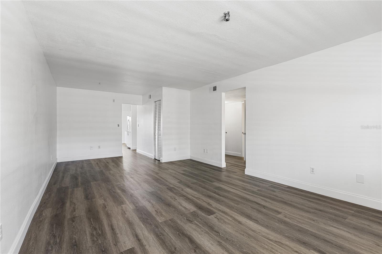 5080 LOCUST ST NE #322 — photo 4