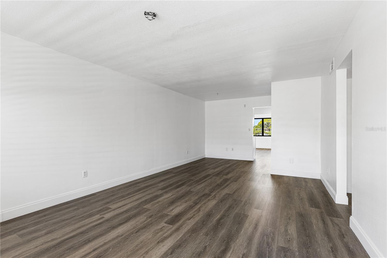 5080 LOCUST ST NE #322 — photo 3