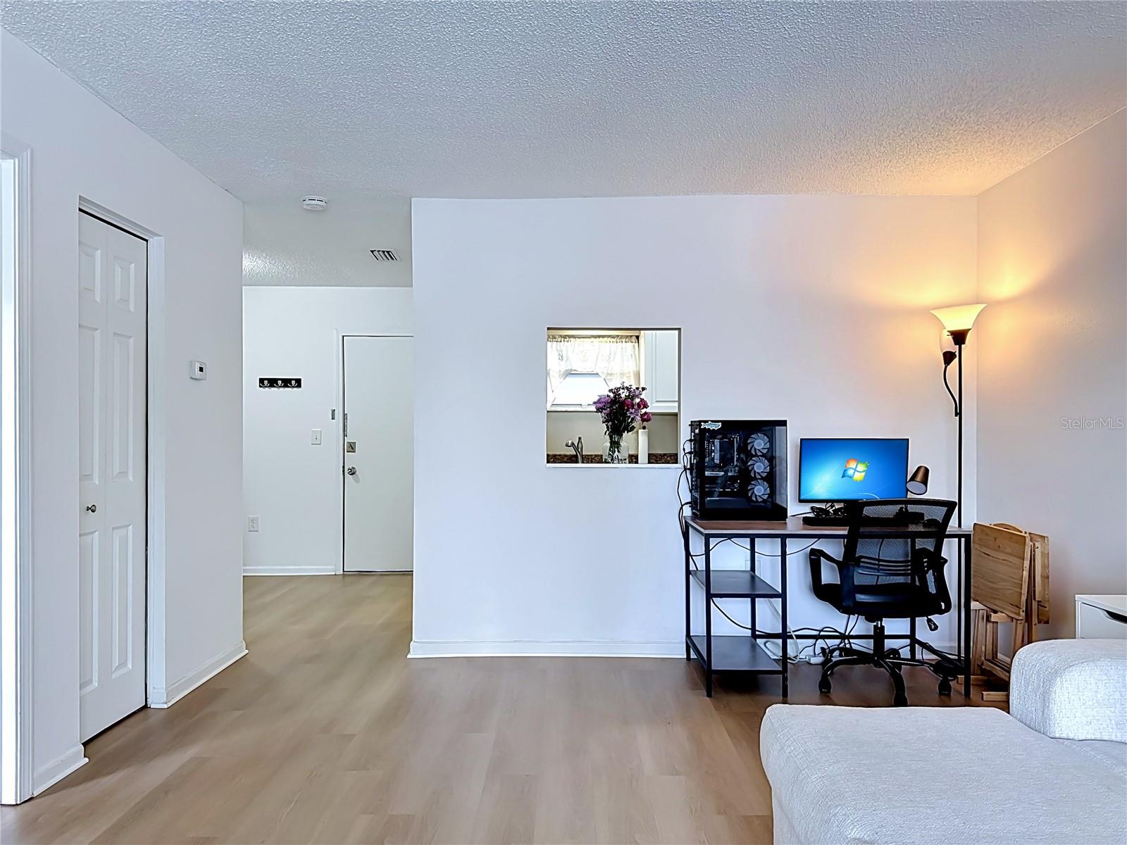 5507 FOUNTAIN LAKE CIR #B206 — photo 24