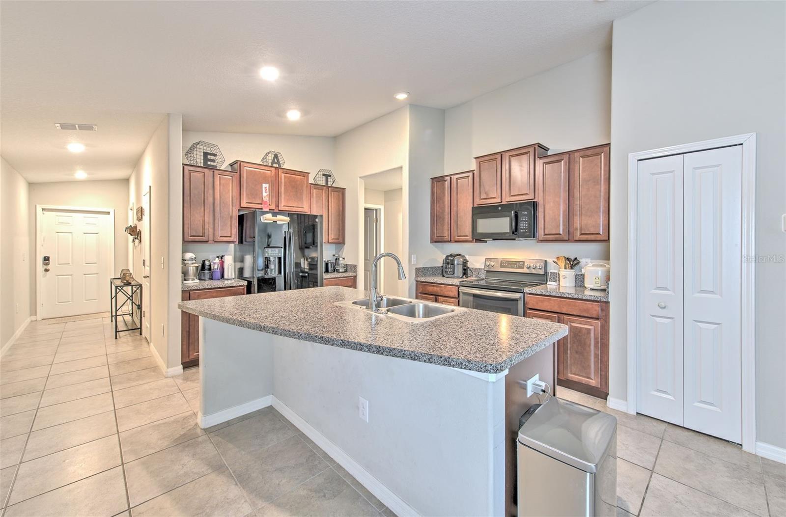 17334 WHITE MANGROVE DR — photo 6
