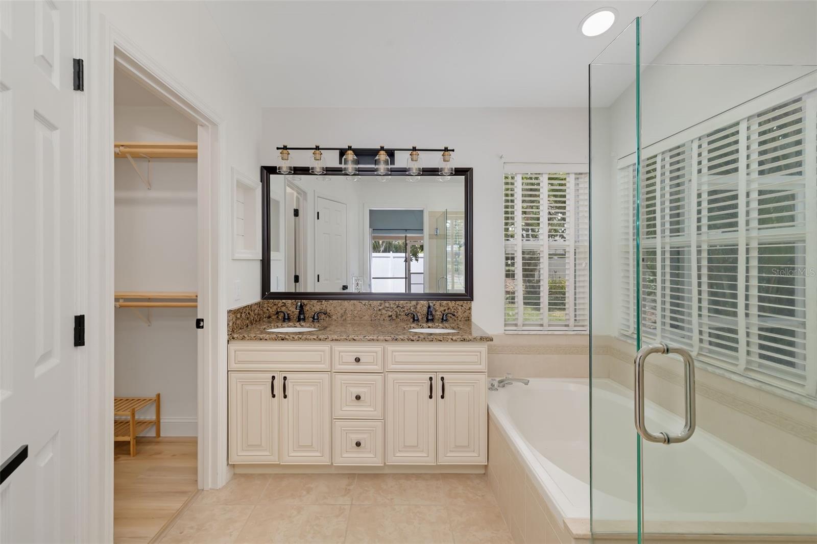 6226 BLUEFLOWER CT — photo 32