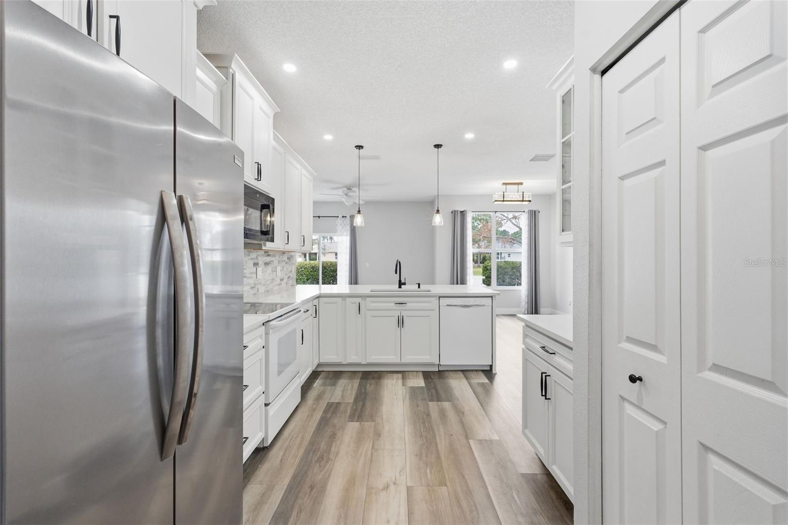 11214 SAILBROOKE DR — photo 39