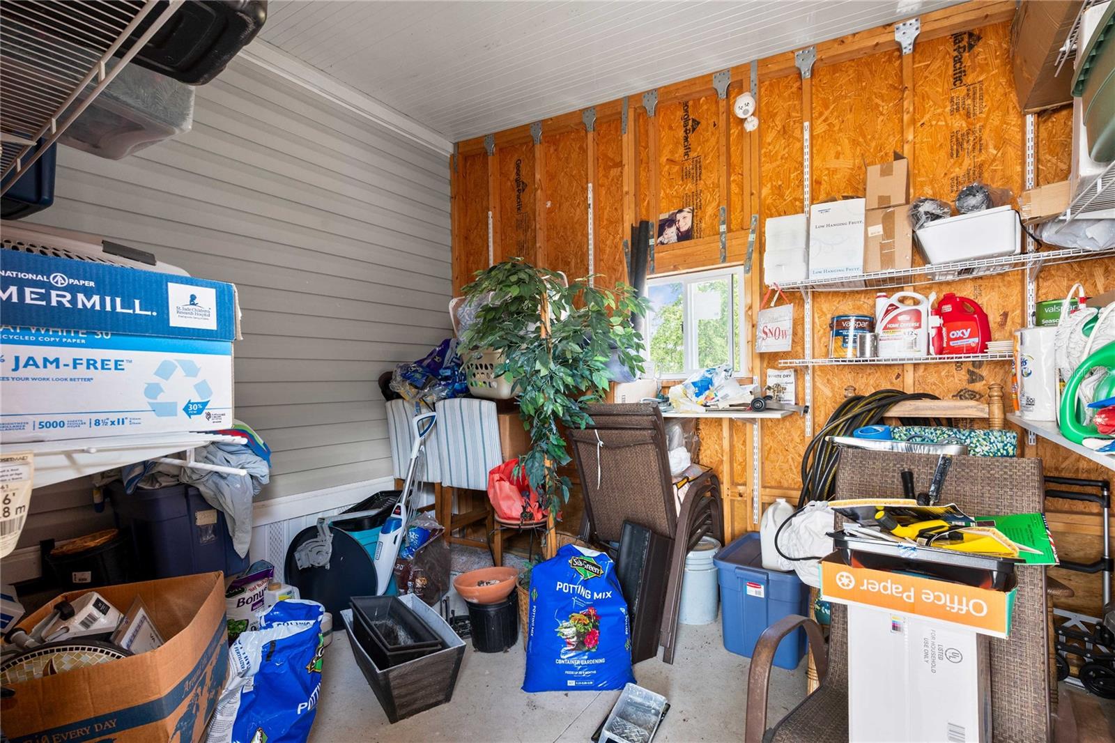 10042 COLLINGWOOD AVE — photo 25