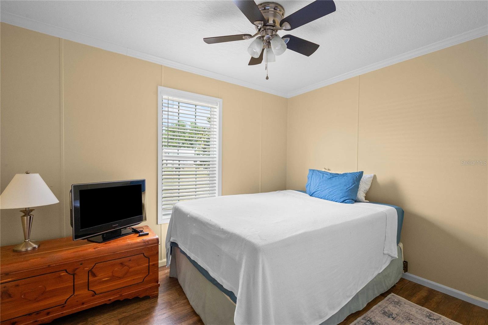 10042 COLLINGWOOD AVE — photo 22