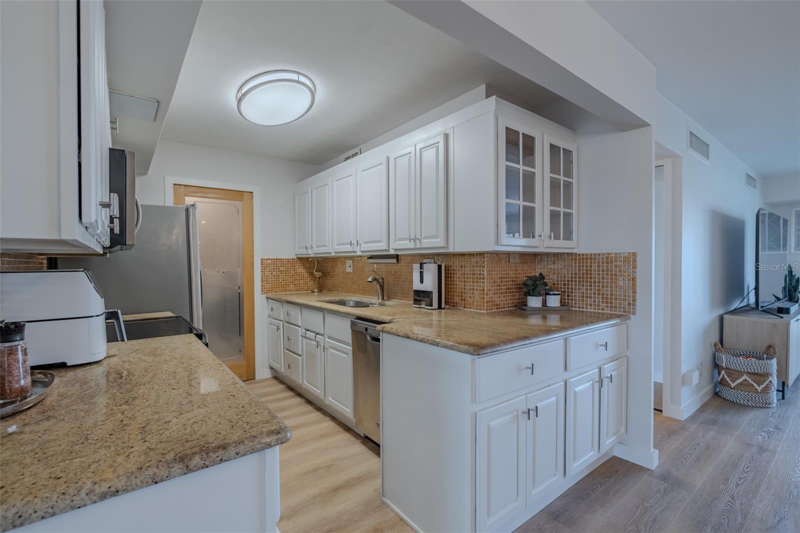 10355 PARADISE BLVD #511 — photo 11