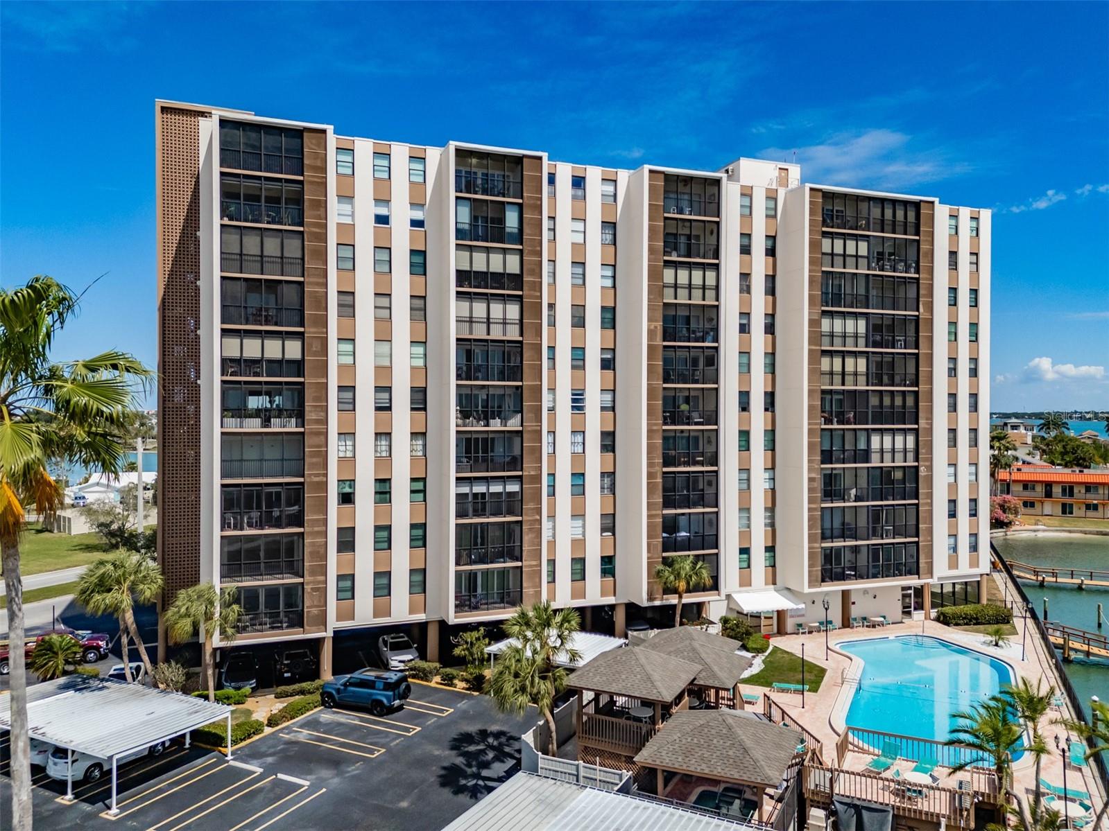 10355 PARADISE BLVD #511 — photo 44